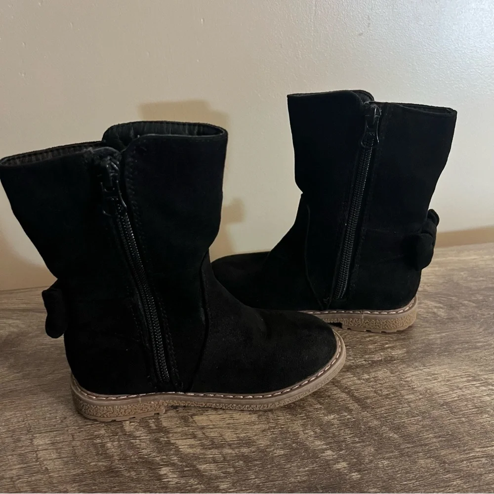 Cat & Jack Faux Suede Black Boots Toddler Size 8 Bow Detail zipper closure